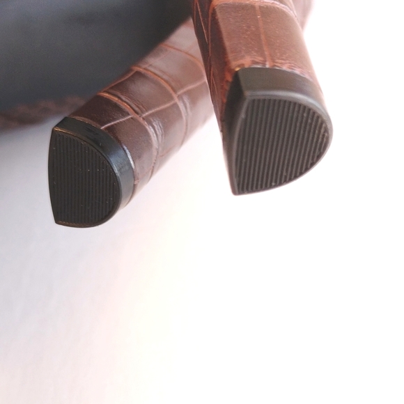 Guess brown croc embossed platform stiletto ankle boots size 10M/heel 5.5in - Picture 7 of 9